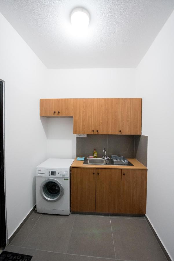 Central Luxury Studios 圣纳帕 外观 照片